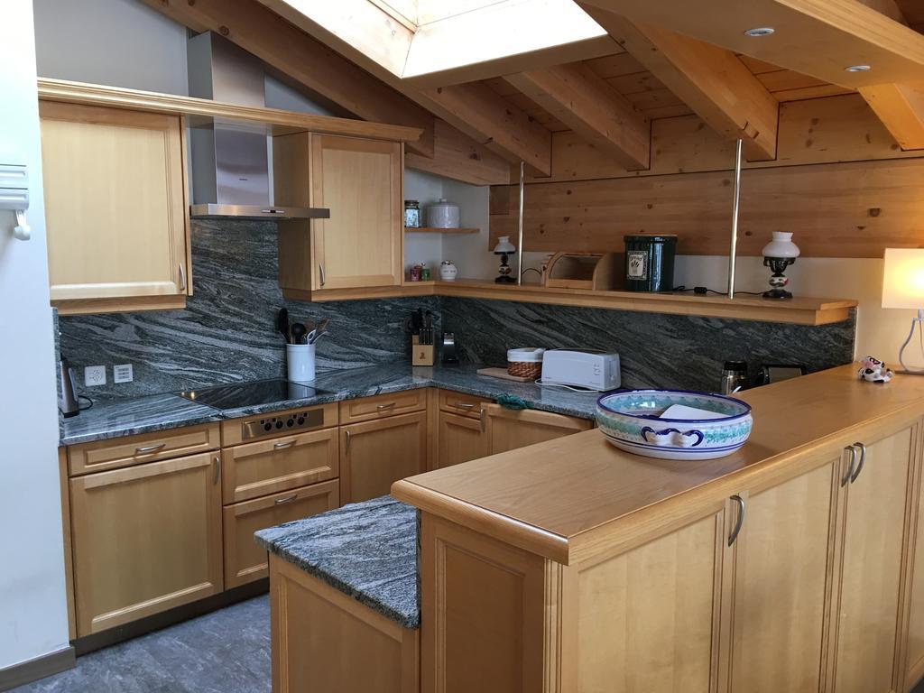 Chalet Guggenbiel Цермат Екстериор снимка