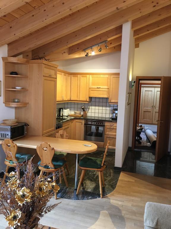 Chalet Guggenbiel Цермат Екстериор снимка