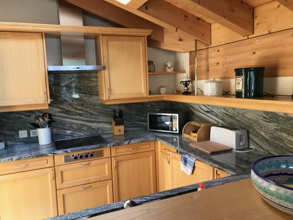 Chalet Guggenbiel Цермат Екстериор снимка